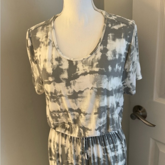 Style & Co. Shirt Sleeve Tie Dyed Maxi Dress Misses size L. Gray ‘ white. NWOT - Picture 2 of 9